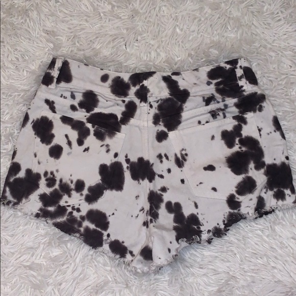 Denim Black and White Shorts - Picture 3 of 3